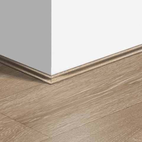Плинтус Скоция Quick Step QSSCOT 17x17х2400/ 03555 (фото 1)