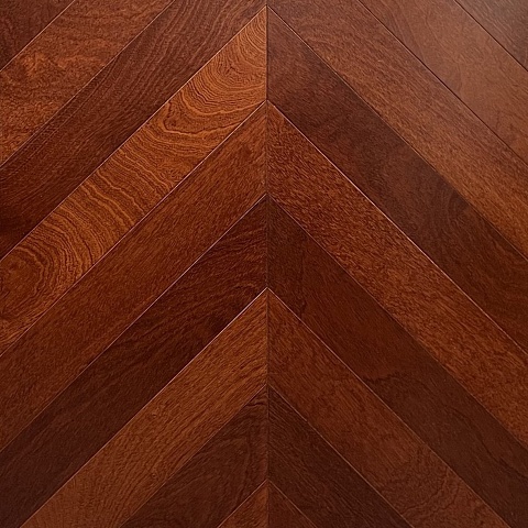 Wood Bee Chevron  Сапели гладкий глянец Sapele, UV-лак gloss 40±5% (левая) (фото 1)