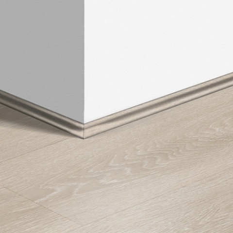 Плинтус Скоция Quick Step QSSCOT 17x17х2400/ 03554 (фото 1)