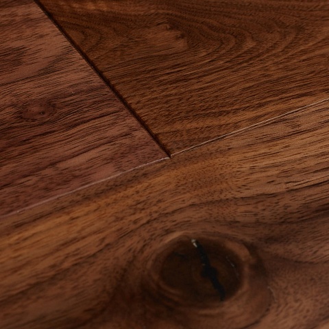 HM Flooring 14 мм шип-паз Орех американский тонированный Натур лак с фаской (фото 3)